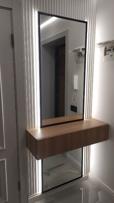 Dressing Table with Mirror